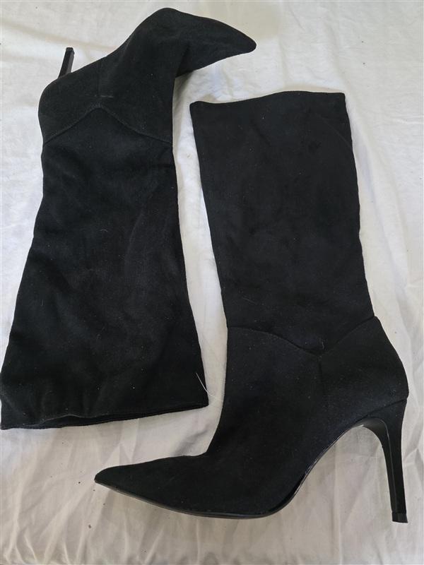 NWOT Steve Madden Kinga 7 Pointy Toe Faux Suede Boots Stiletto 134054