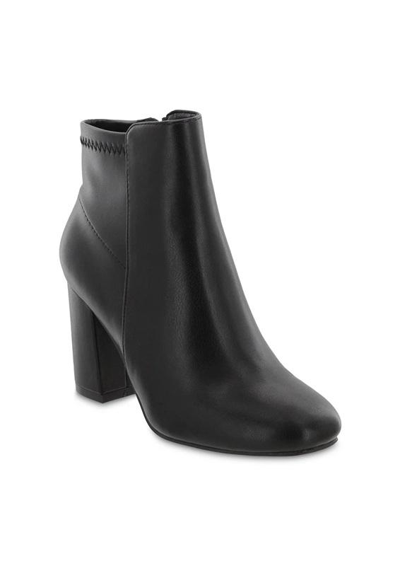 NWOT Mia 7 Carla Faux Leather Side Zip BLack Ankle Boots 134062