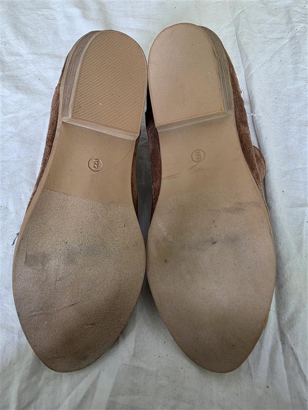 NWOT Very G 9 Brown Faux Suede Low Ankle Booties Boots 134063