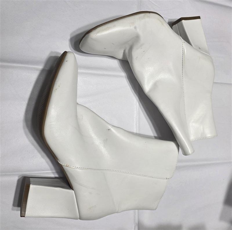 NWOT Dream Pairs 8.5 Dreamy Desire Square Toe Chunky Ankle Gogo Boots 134072