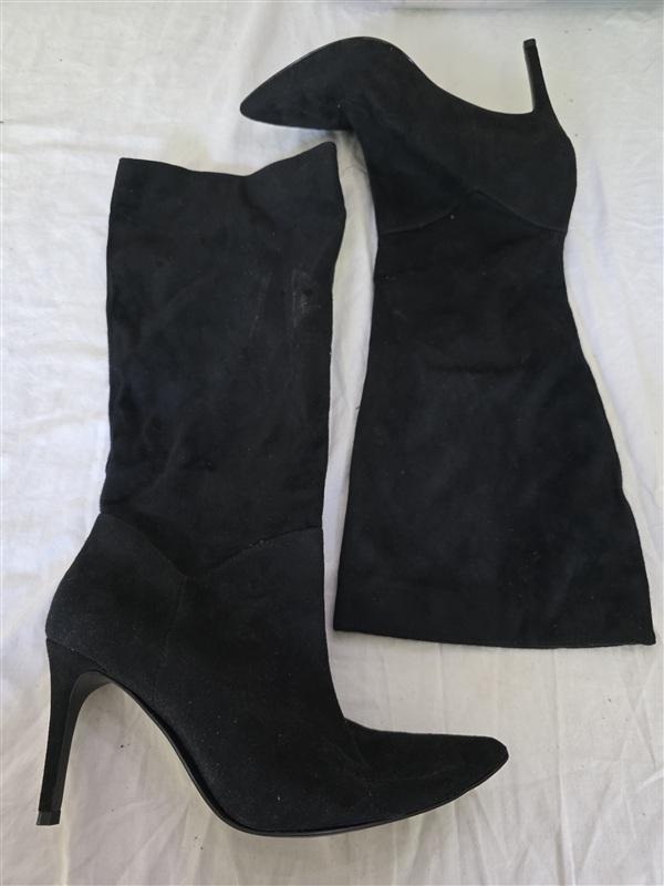 NWOT Steve Madden Kinga 9 Pointy Toe Faux Suede Boots Stiletto 134077