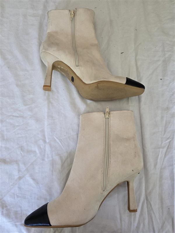 NWOTD Express 8 Ankle Stiletto's Heel Color Block Beige Black Boots 134084