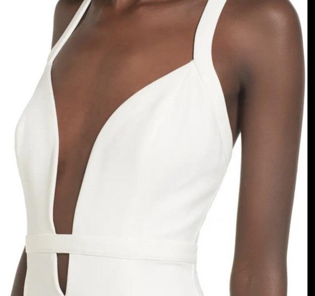 NWT NBD REVOLVE M Offense Sheath Plunge V-Neck MIDI Side Slit White Dress 134087