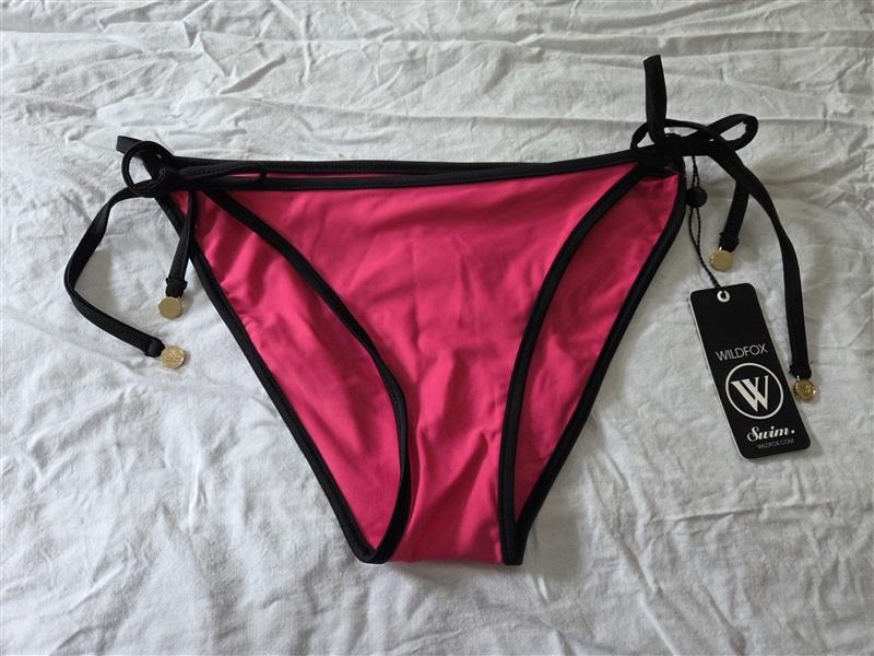 NWOT WILDFOX L Totally Awesome tie Side Bikini Bottoms Swim 134092