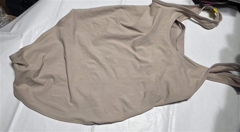 NWT Maidenform M Smoothing Seamless Bodysuit Shapewear Scoop Neck 134118