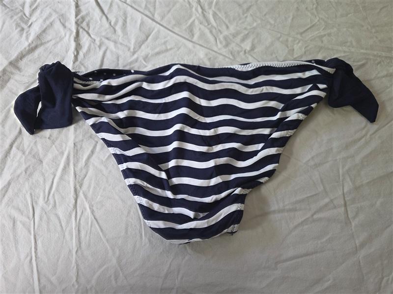 NWT Tommy Bahama Sea Swell S Reversible Stripe Polka Dot Bikini Bottom 134124