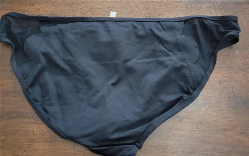 NWOT Seafolly 8 USA Petal Hipster Bikini Bottom Black 134195