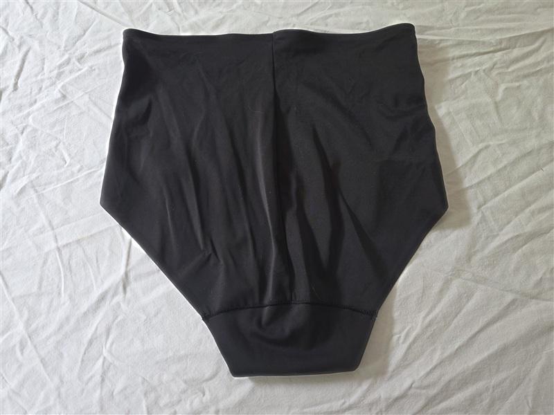NWOT Miraclesuit S Shaping Brief Underwear 2532P Black 134243