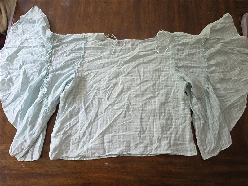 NWT Vince Camuto L Sheer Windowpane Large Flutter Sleeves Mint Green 134276