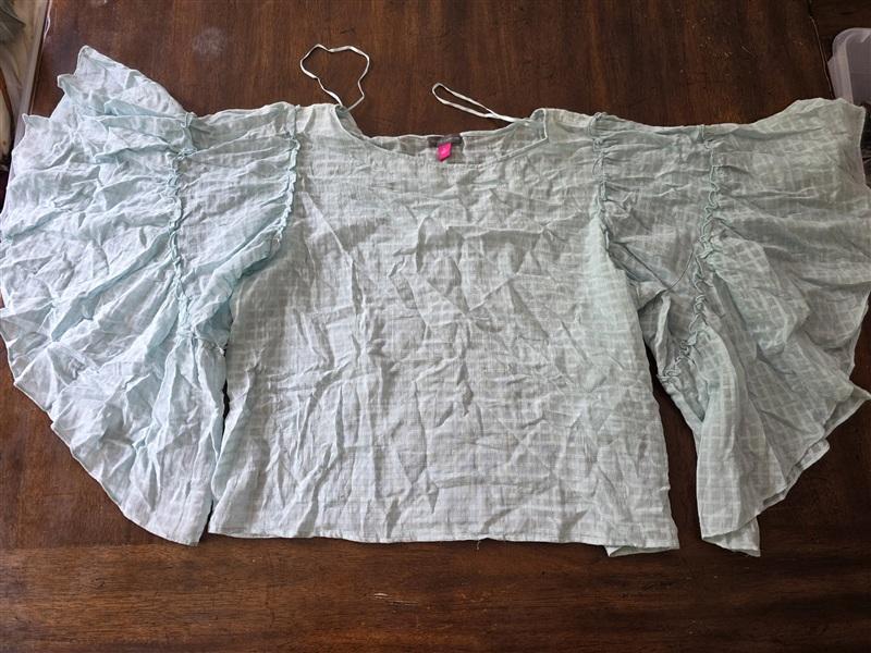 NWT Vince Camuto L Sheer Windowpane Large Flutter Sleeves Mint Green 134276