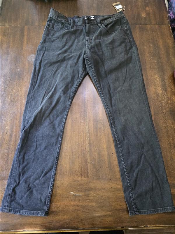 NWTD Travis Mathew 36 Legacy Featherweight Jeans Black 134297