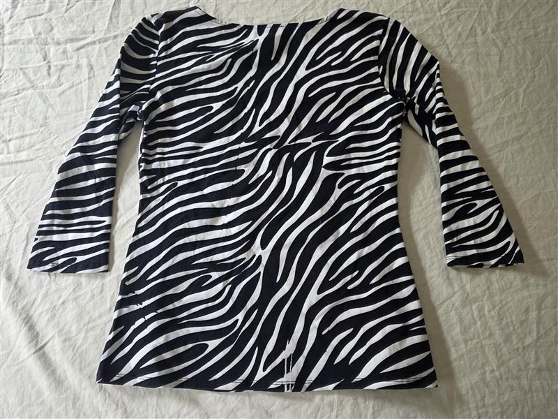 NWOT Boston Proper S So Sexy Collection Zebra Stripe Scoop T Shirt 134301