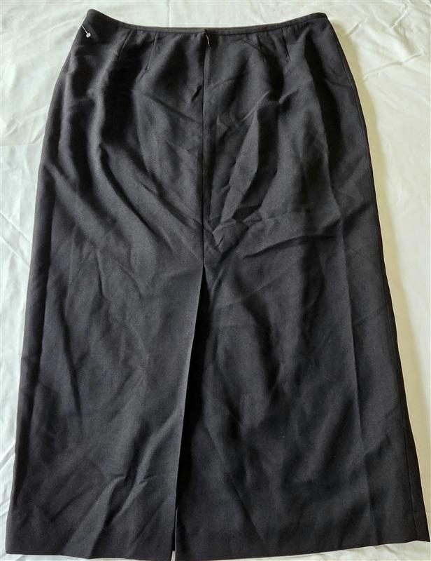 NWOT Le Suit 18 Pencil Work Skirt Long Black Kick Pleat 134308