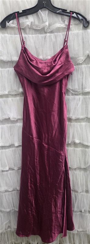 NWT Selfie Leslie S Well Versed Pleated Bust Front Split Dress Fuchsia 134313