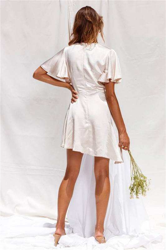 NWT Selfie Leslie M Sydney Angel Sleeve Cowl Neck Satin Dress Champagne 134326