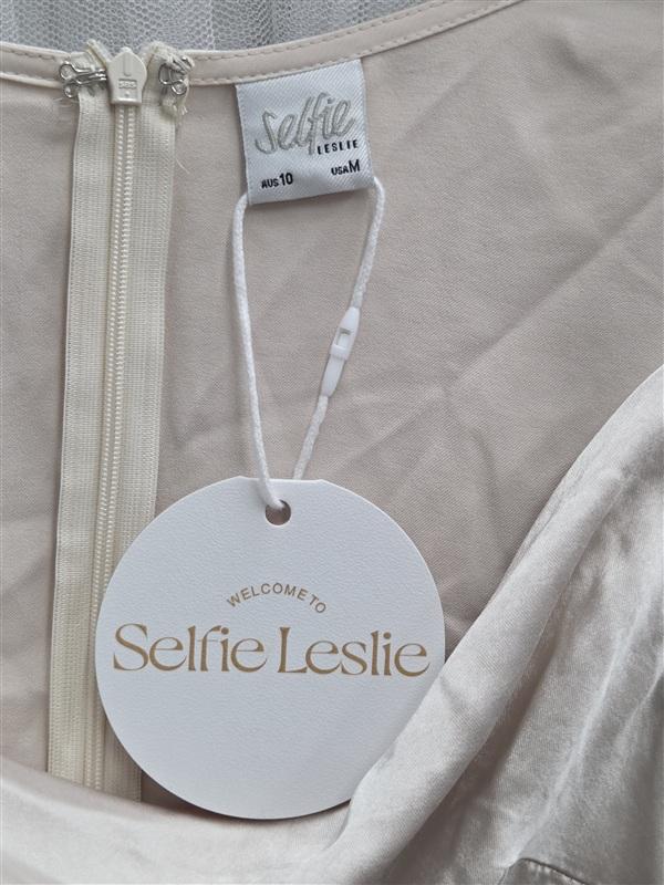 NWT Selfie Leslie M Sydney Angel Sleeve Cowl Neck Satin Dress Champagne 134326