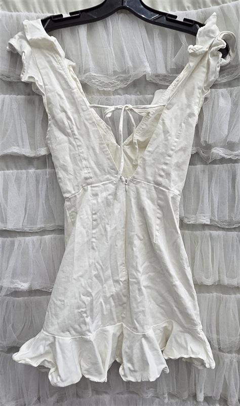 NWOT Selfie Leslie XS Jojo Ruffle Shoulder Low Back Dress White 134328
