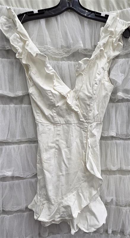NWOT Selfie Leslie XS Jojo Ruffle Shoulder Low Back Dress White 134328