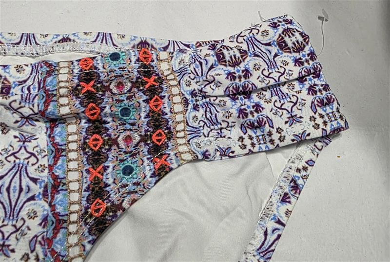 NWT La Blanca Sorrento 14 Tab Side Hipster Embroidered Bikini Bottom 134379