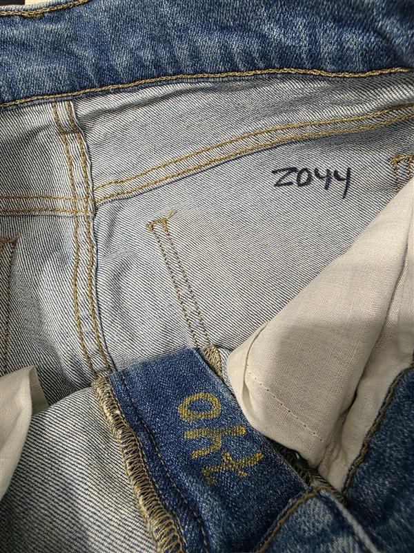 NWOT PAIGE 29 Waist Distressed Sample Ankle Jeans 131252