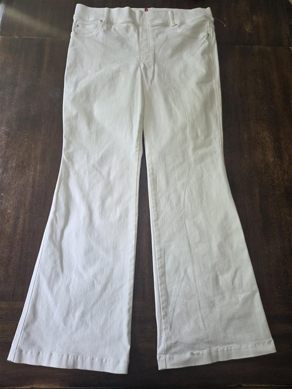 NWT Spanx 1x Flare Leg High Rise Stretch Jeans 20349 White 134485