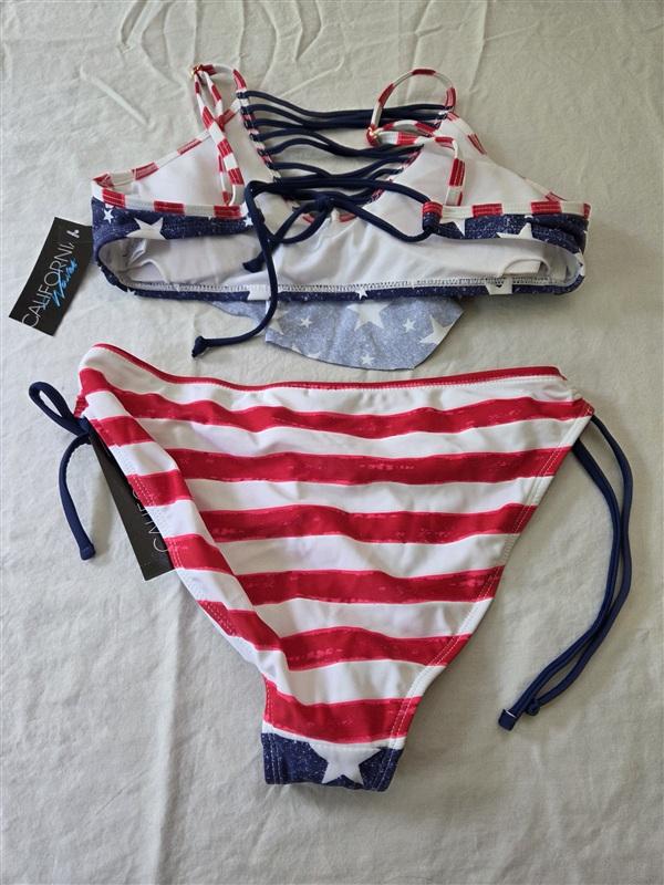 NWT California Waves LG American Flag Red White & Blue Ruffled Bikini Set 134549