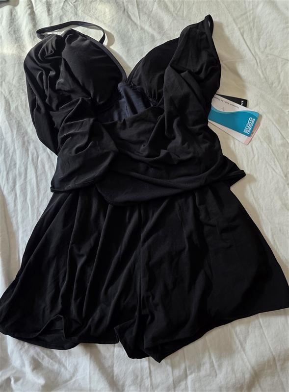 NWT Coco Reef Contours 8 Empress 1PC Sarong Swimdress Keepsake Black 134565