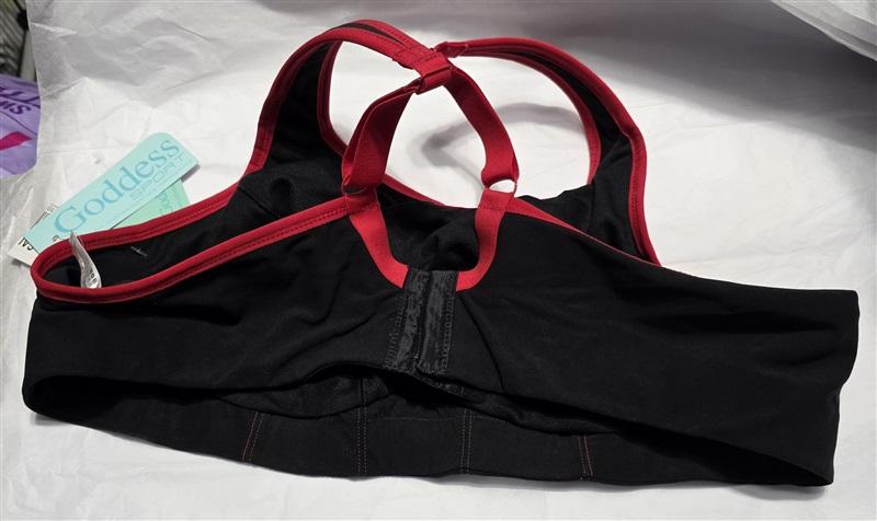 NWT Goddess 48D Synergy D6910 Black Soft Cup Sports Bra 134595