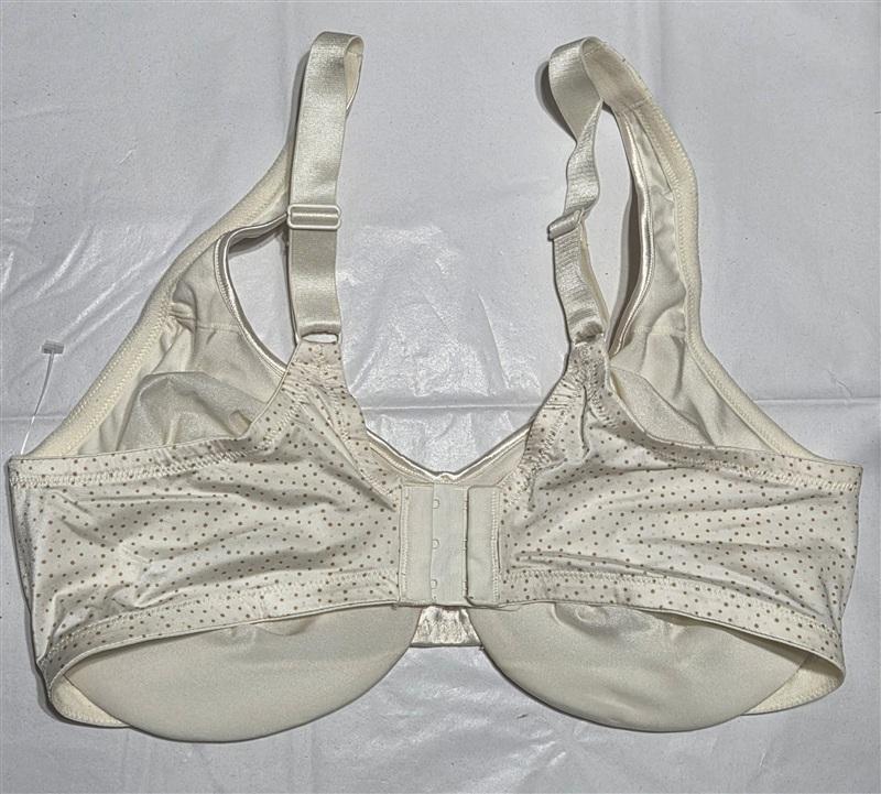 NWOTD Olga 40DD Signature Satin Full-Figure Underwire Bra 35002 Ivory Dot 134616