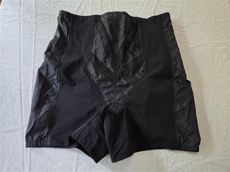NWT Rago 8X High Waist Long Leg Shaper Side Zipper 6210 Ex Firm 134650