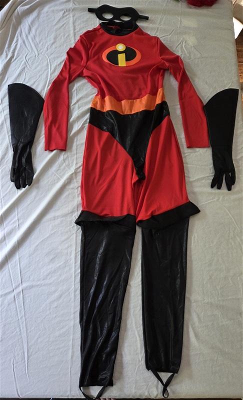 NWOT The Incredibles Mrs. Incredible Halloween Costume + Accessories 134652