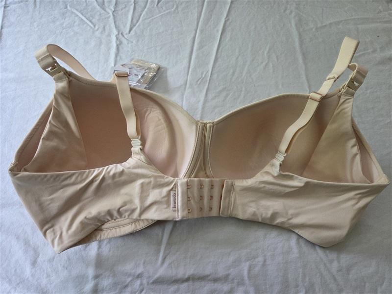 NWT Bravado 40G Petal Soft Wirefree Buttercup Nursing Bra 127 Beige 134674