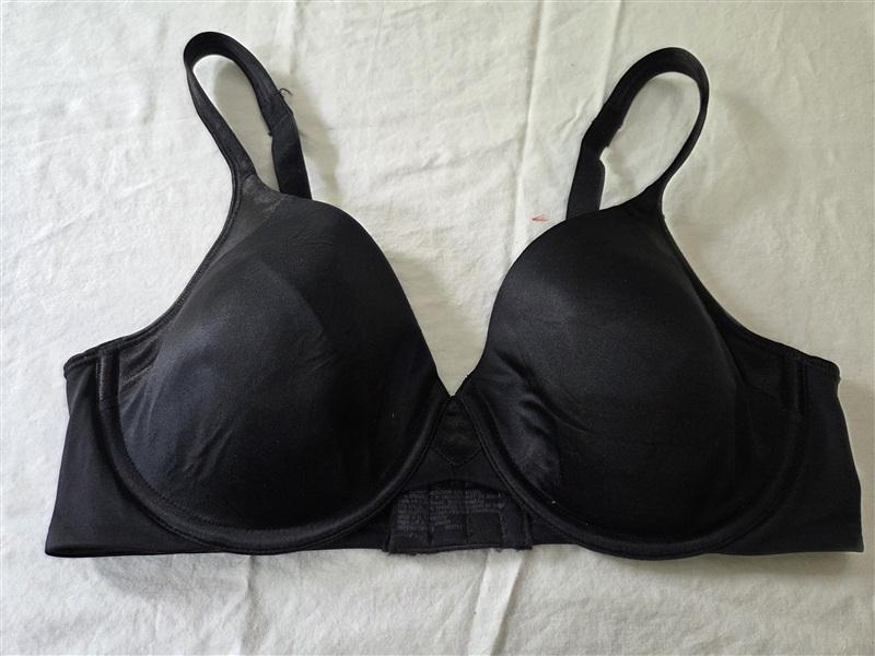 NWOT Playtex 36C Love My Curves Underwire T-Shirt Bra 4848 Black 134683
