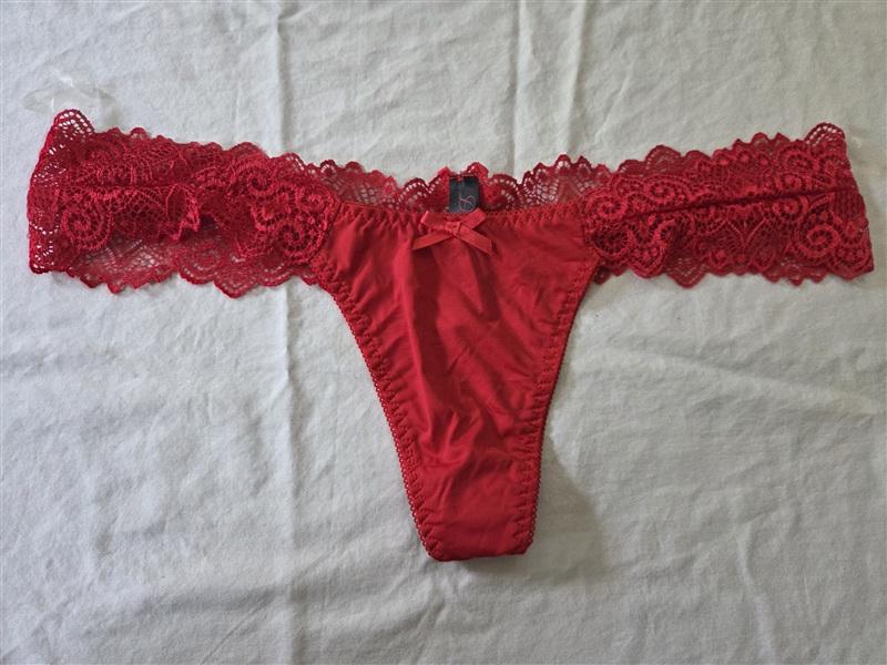 NWOT Dream Girl XL Red Lace Thong Underwear Bow 134684
