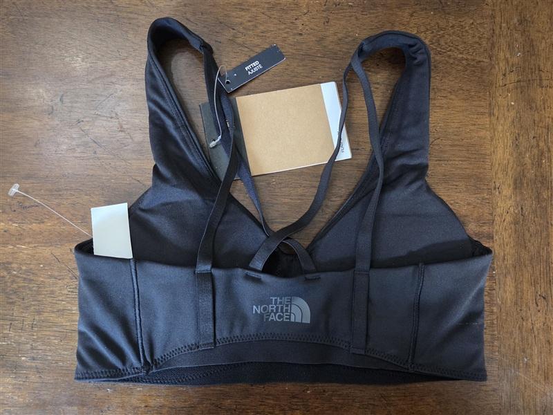 NWT North Face XS W Valley Shine Sports Bra Black Flash Dry 134708