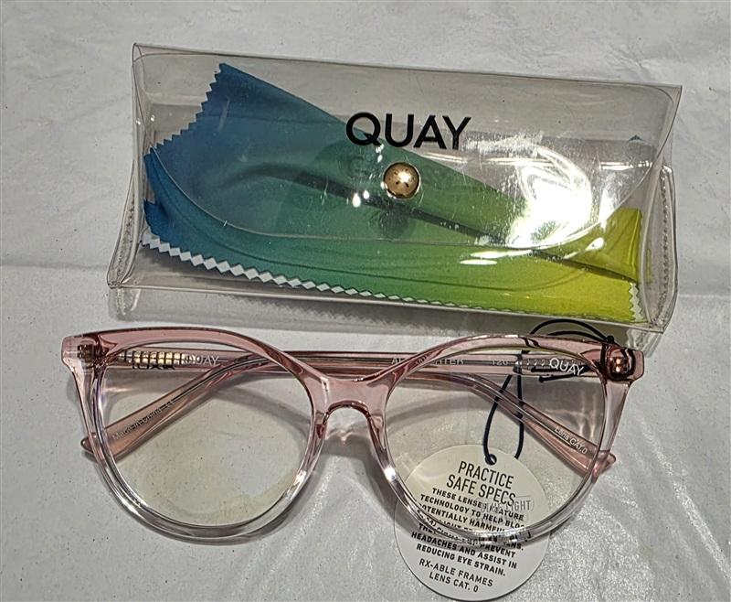 NWT Quay All Nighter 0.0 Cat Eye Pink Sheer Blue Light Glasses Case 134744