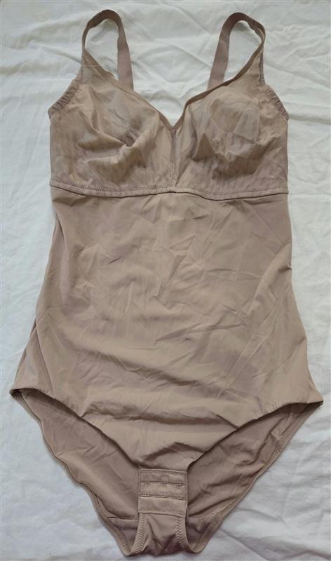 NWT Wacoal 34C Elevated Allure Wireless Shaping Bodybriefer 801336 Beige 134844