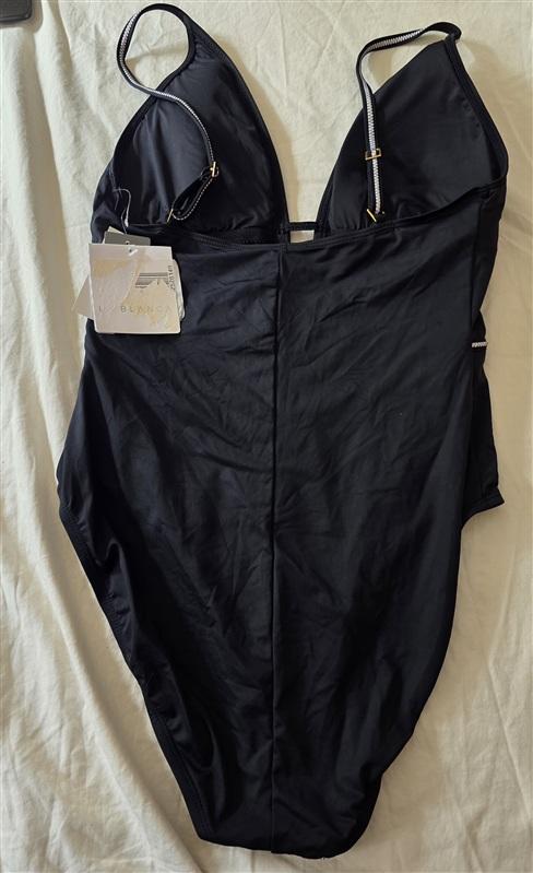 NWT La Blanca 12 Plunge Ladder V Neck 1PC Swimsuit Black 134906