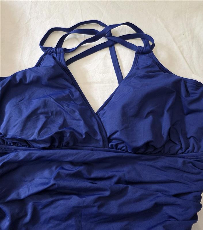 NWOT La Blanca 18W Plus Island Goddess Underwire 1PC Swimsuit Blue 134939