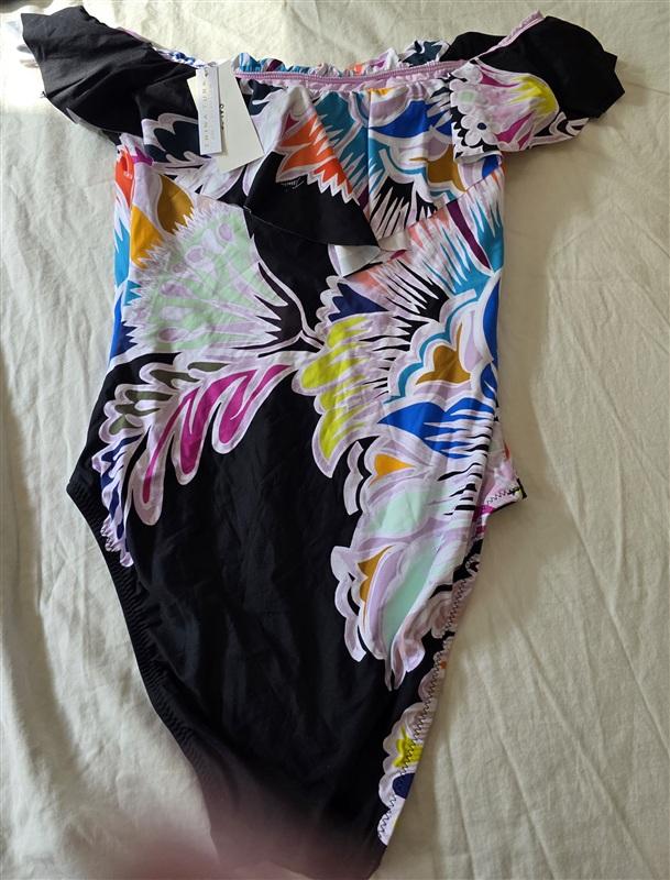 NWT Trina Turk 8 Seychelles Off Shoulder Ruffle Maillot 1PC Swimsuit 134942