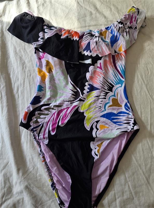 NWT Trina Turk 8 Seychelles Off Shoulder Ruffle Maillot 1PC Swimsuit 134942