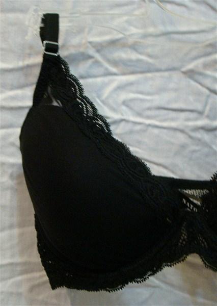 NWoT Natori 32DDD Feathers Bra Plunge Contour Style 730023 Black 134954