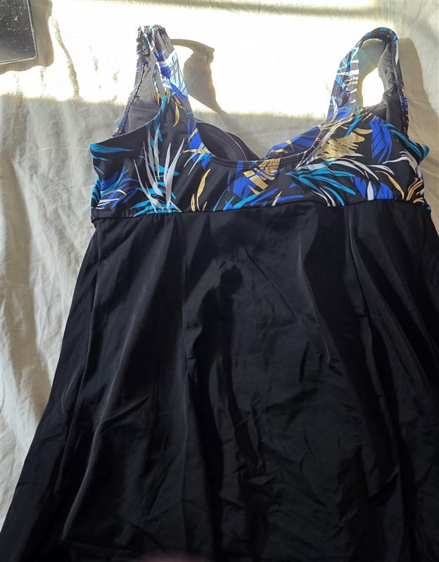 NWOT Great Lengths 16 Hip-Minimizer Surplice Swimdress Black Blue 134972