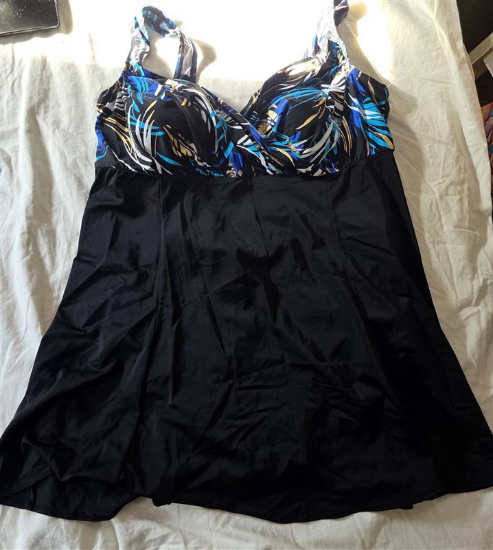 NWOT Great Lengths 16 Hip-Minimizer Surplice Swimdress Black Blue 134972