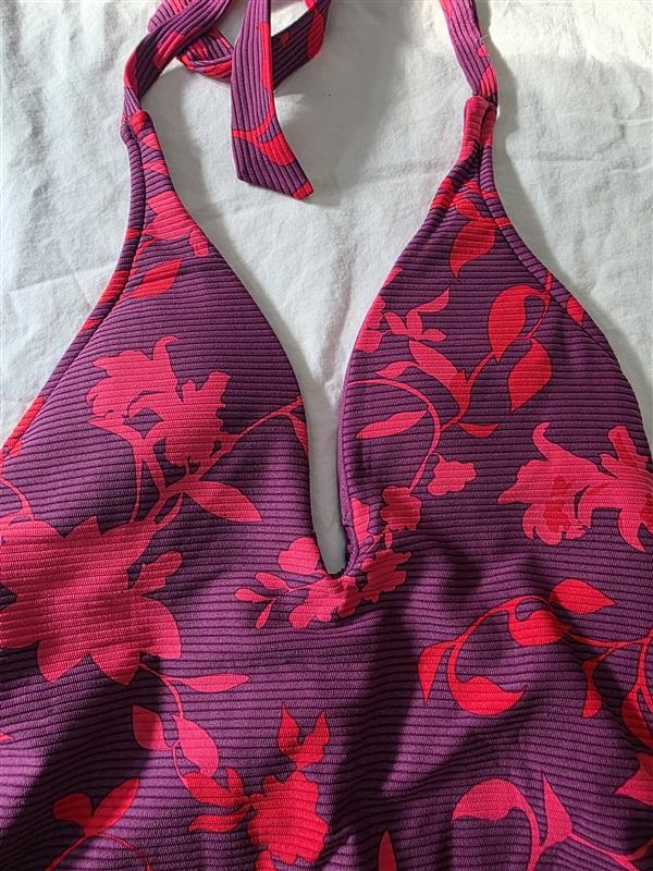 NWOT Seafolly Florence SZ 8 USA Floral Ribbed Plunge One-Piece Swimsuit 134980