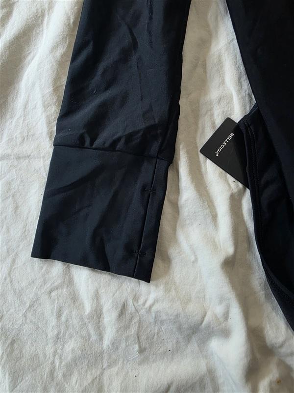 NWT Relleciga S Rash Guard Bodysuit ZIP Up Long Sleeve Swimsuit 135030