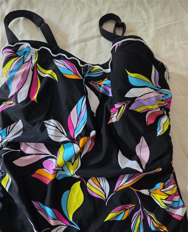 NWOT Profile By Gottex 36D Floral V Neck Tankini Swim Top 118470