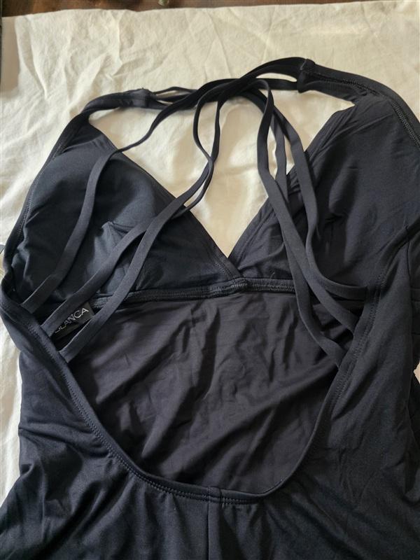 NWT La Blanca 12 Spectrum Black Cross Back Multi Strap 1PC Swimsuit 135032