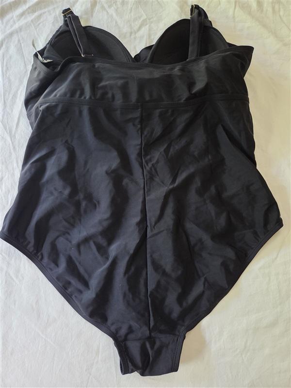 NWOT AVA & VIV 24W Mesh Cut Out Twist Black 1PC Swimsuit 135061