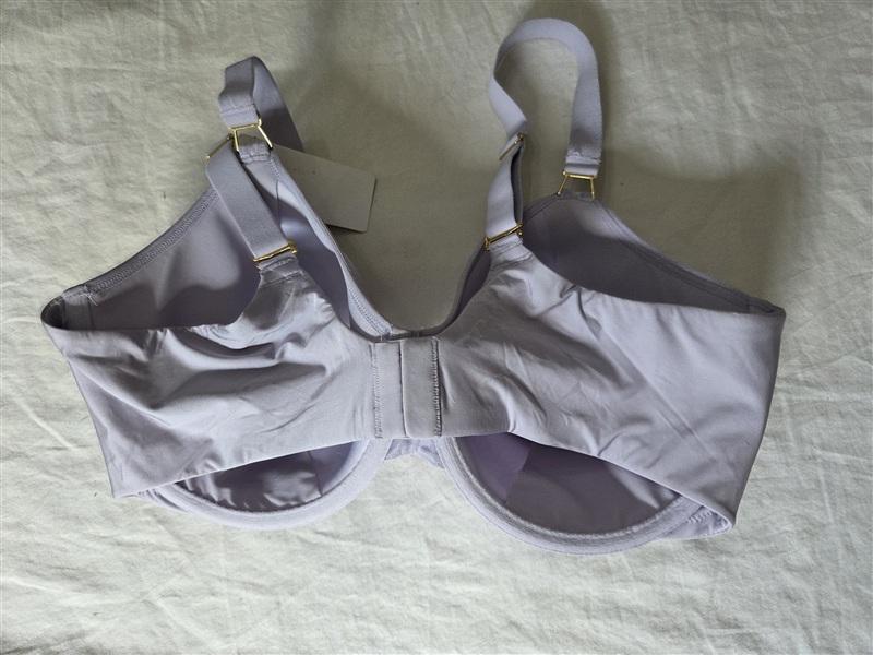 NWOT Wacoal 38DD Simply Done Seamless Underwire T-Shirt Bra Purple 135083